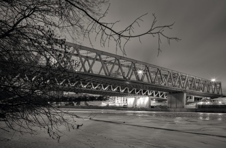 bridge in the winter